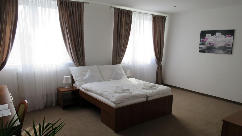 Penzion Lapáš u Hoffera Nitra Habitación foto